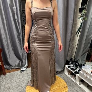Dave & Johnny Evening Gown
